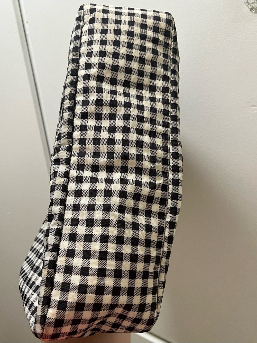 Baggu Nylon Shoulder Bag in Black and White Gingham - Picture 4 of 5